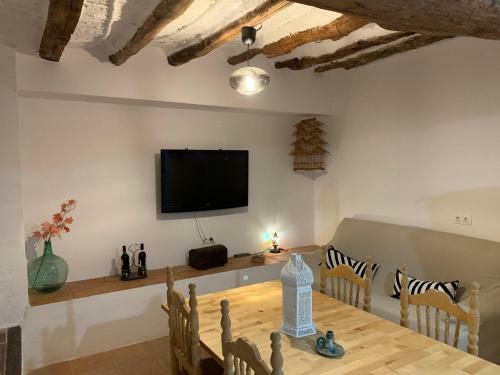 Tinao De Las Alc�ntaras