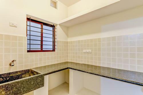 Apartamentos Oyo 2677 Hotel Royal Blue