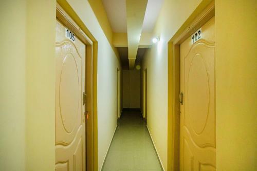 Hotel Oyo 25032 Seven Hills Guestline