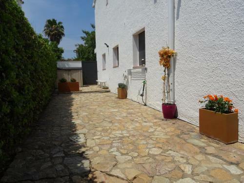Rez De Jardin Pr�s Plage Riells L'escala
