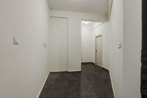 Hostal Oyo 79887 The Purple Orchid Stay