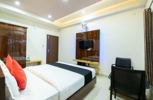 Hotel Royal Blue Meridian Inn