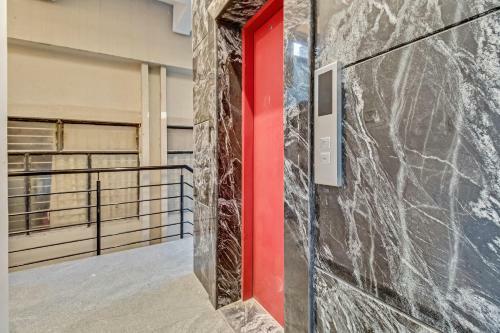 Hotel Silverkey Executive Stays 39706 Jeevanahalli Main Rd