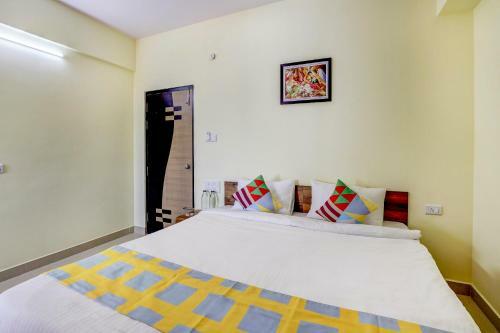 Hotel Collection O 81643 Swayamkrushi Arcade