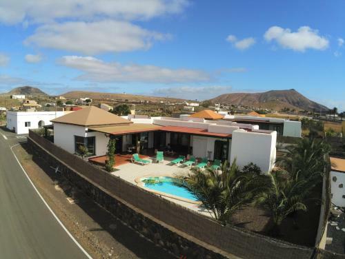 Villa Spacieuse Et Lumineuse Avec Piscine Chauff�e