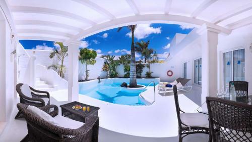 Royal Villa Alegria
