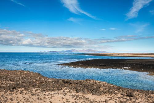 Home2book Charming House Origomare