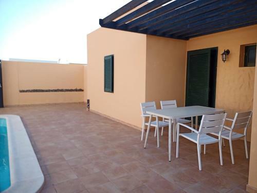 Anahi Homes Corralejo - Villa Cardon 38