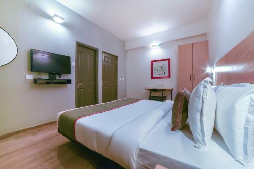 Hotel Oyo Townhouse 268 - Queens Inn
