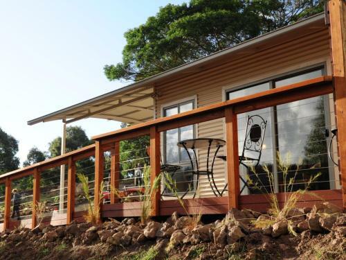 Lodge Gisborne Peak Winery Eco-cottages