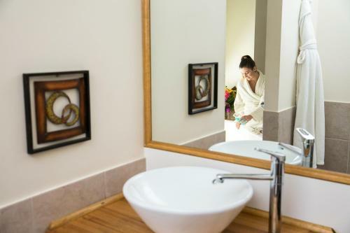Lodge Chimes Spa Retreat