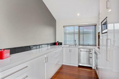 Tides Apartments Port Fairy