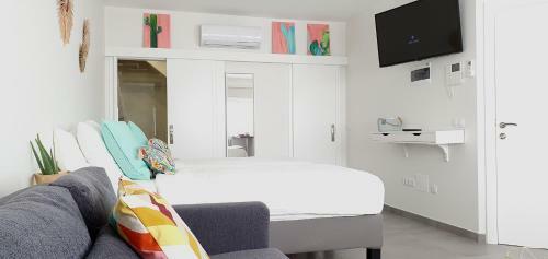 Hd Mog�n Coral Apartments