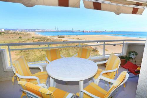 Apartamento Marinternum La Pineda 28028 Family Complex