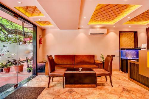 Fabhotel S Comfort Inn
