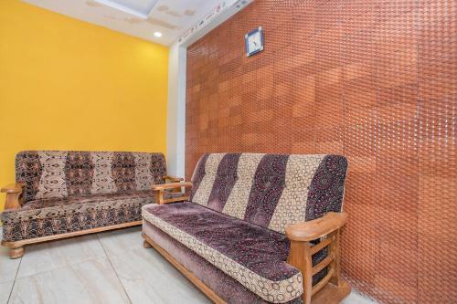 Hotel Oyo 13024 Mint 2021
