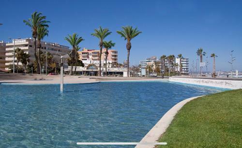 Apartamento En Playa De La Pineda