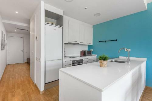 Lodging Apartments Fira Duplex - Barcelona