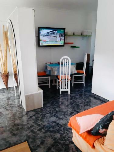 C�moda Casita Con Barbacoa, Buena Conexi�n Wifi