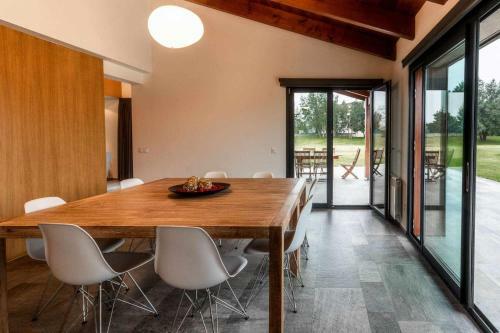 Villa La Solfa Casa Aislada Con Amplio Jard�n