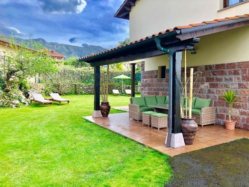 Casa Frente A Los Bufones De Pria