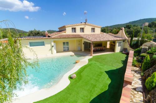 Club Villamar - Guzmania