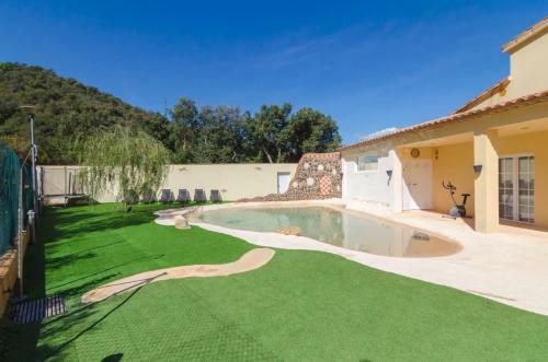 Club Villamar - Guzmania