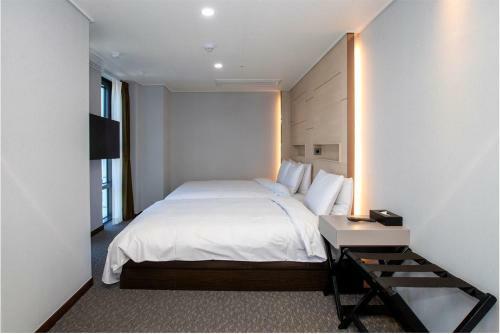 Griffinbay Hotel
