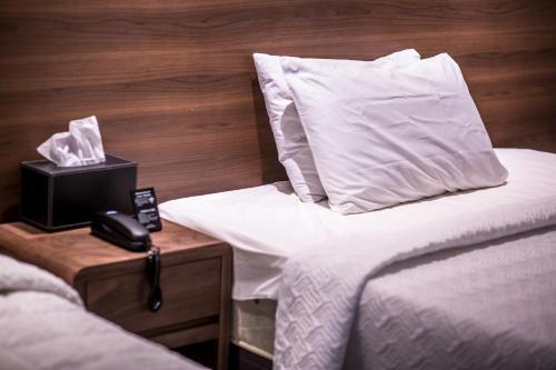 Motel Hotel Egg