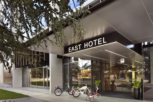 East Hotel And Apartments