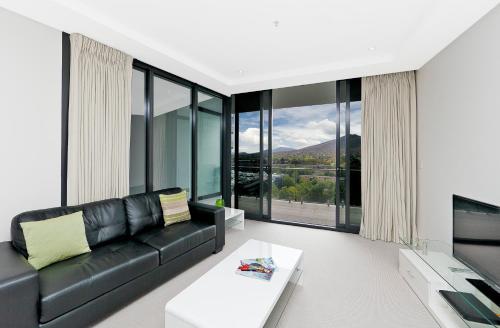 Astra Apartments Canberra - Manhattan