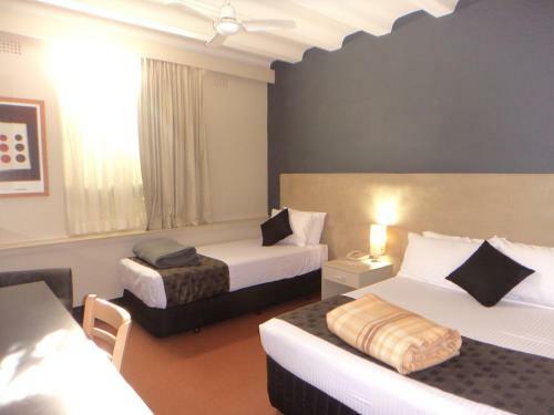 Motel Statesman Hotel