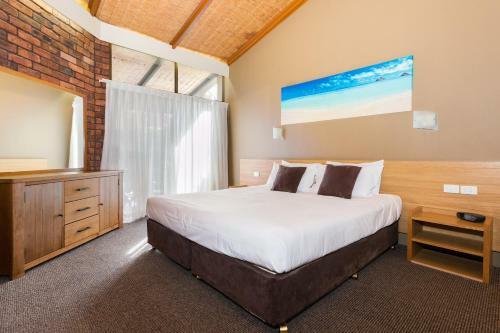 Apartamentos Nautilus Beachfront Villas & Spa