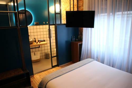 Hostal 13 Suites