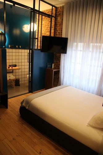 Hostal 13 Suites