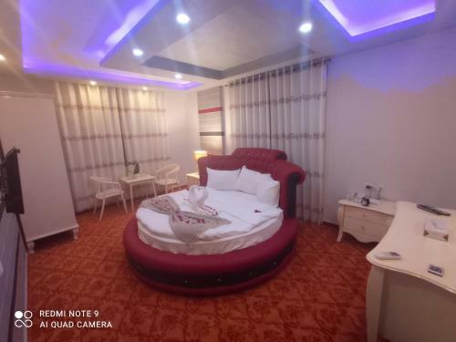 Golden Rose Hotel