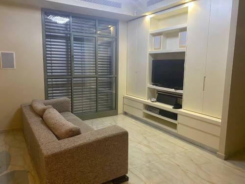 Prestige 5br Huge Villa + Amazing Pool