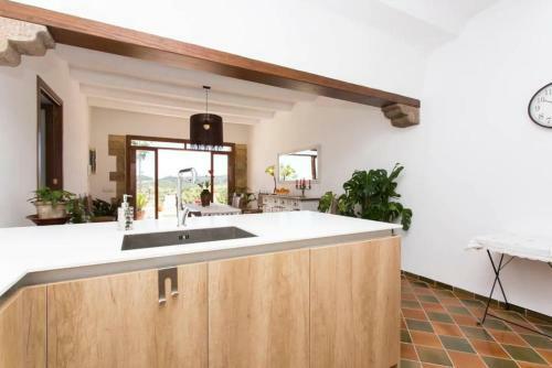 Villa Son Real Mansi�n En Un Lugar Aislado Con Increibles Vistas Panor�micas