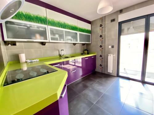 Apartamento Housingle�n - Centro Con Dos Plazas De Garaje