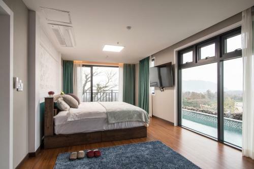 Hotel Jeju Aewol Poolvilla