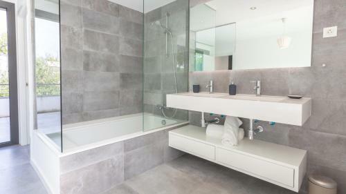 Villa 4 Bedroom Contemporary House, Llafranc, Costa Brava