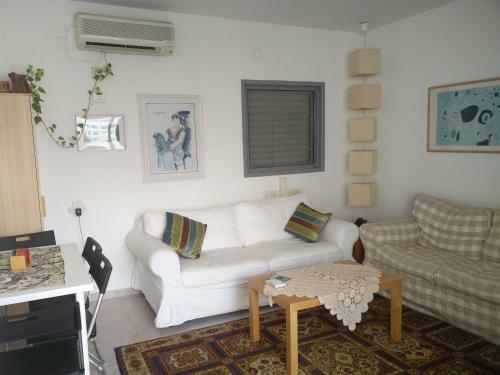 Herzelia Rooftop Special 2 Room Apartment
