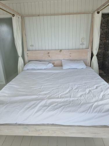 Charming 1-bed Cottage In Codrington
