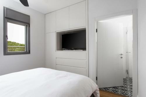 Colorful Bnb Apartment