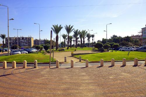 Road To The Beach Apartment By Domik