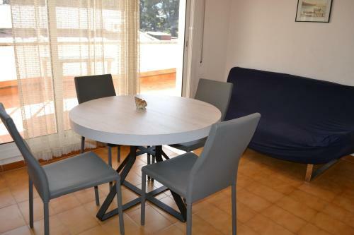 Apartamento Port Monturiol 9