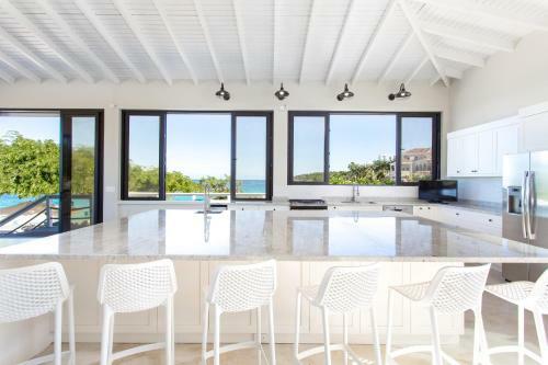 Sandcastle Villa & Beach House