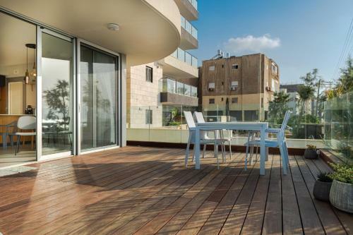 Apartamento Beachfront Deck - 20 Meters From The Beach