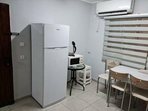 Modern Family Apartment By Domik