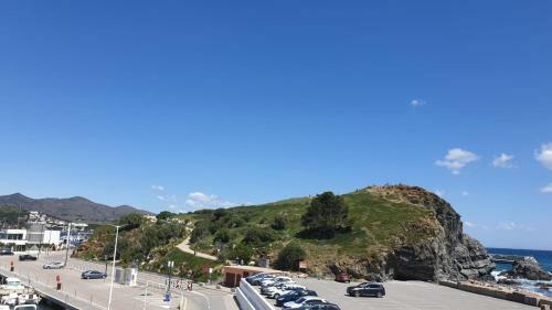 Apartamento Port De Llan�a , La Miranda